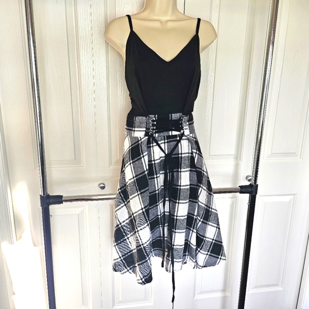 SHEIN Strappy Plaid Skirt Lace-Up Waist Dress with Side Zipper